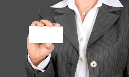 菠蘿邦 紙質(zhì)名片電子數(shù)據(jù)化，開啟企業(yè)互聯(lián)網(wǎng)新商業(yè)場景入口